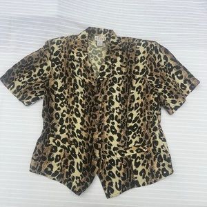 Stunt Animal Print Vintage 100% Silk Button-down Short Sleeve Shirt Size Med